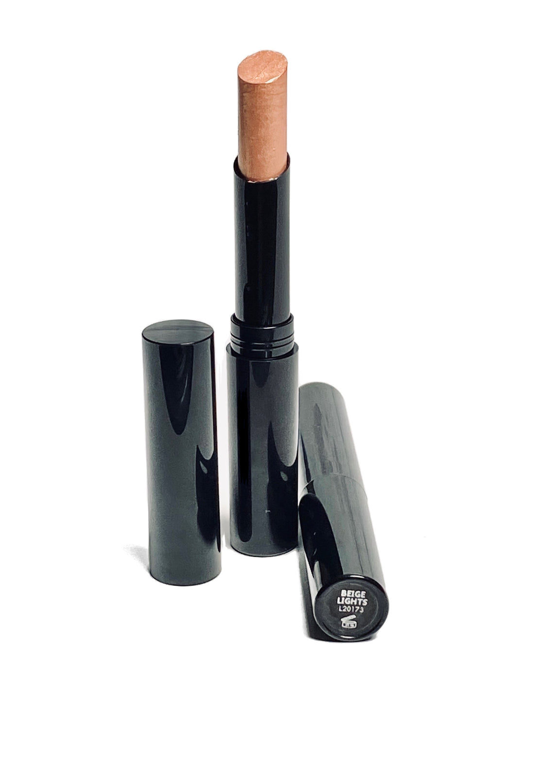 ‘Beige Lights’ LIPS, FACE AND EYES HIGHLIGHTER IN A SLIMLINE CASE BEIGE LIGHTS!