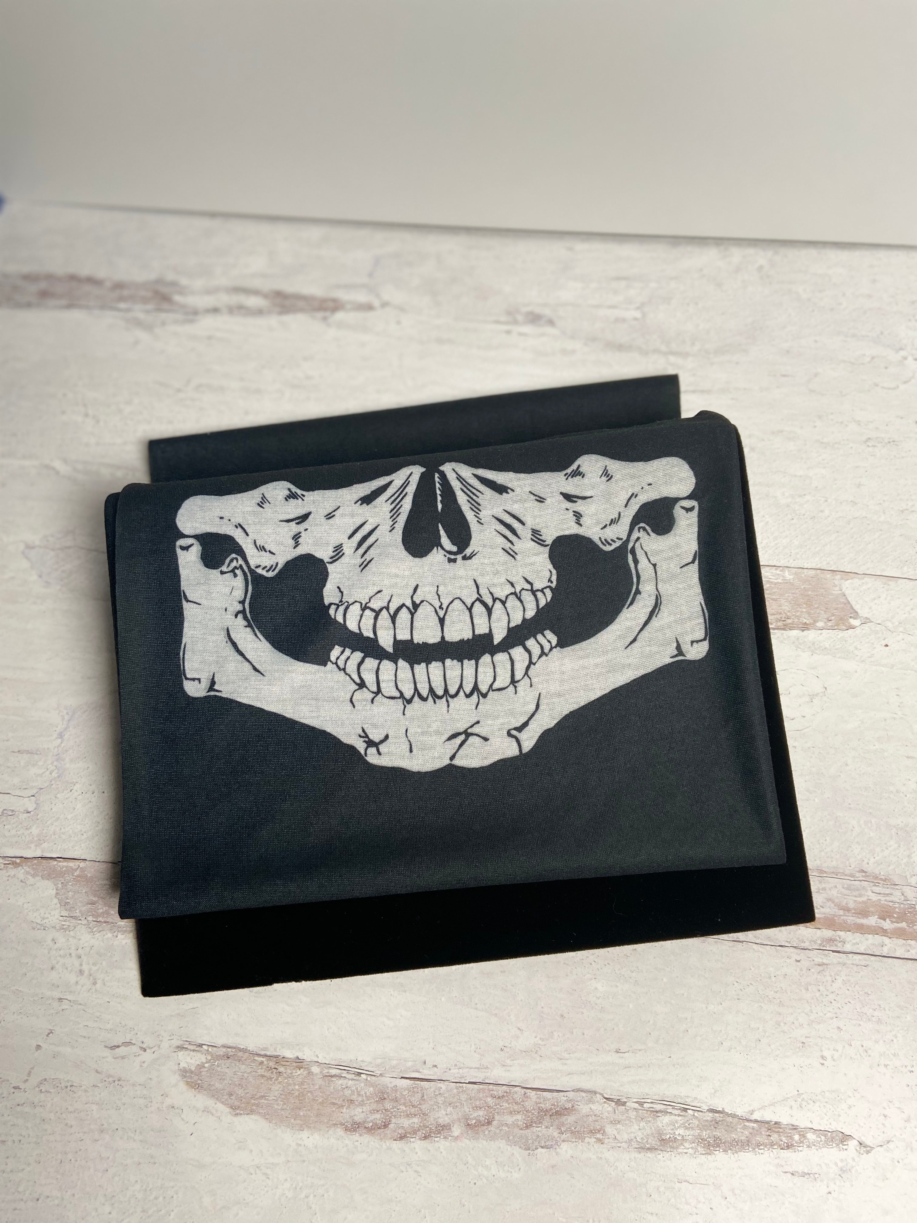 The Catdana! The bandana that needs NO tying! Keeps your neck warm or cool and in 3 NEW COLORS!
